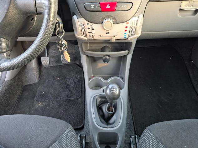 Toyota Aygo 1.0 12V VVT-i 3 porte Lounge Connect E5 Manuale NEO 2014 - Foto 10