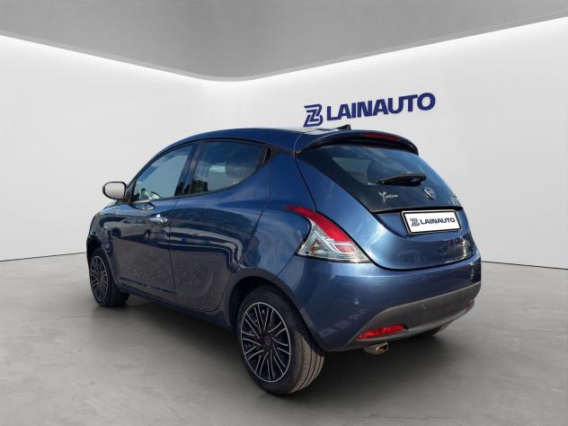 Lancia Ypsilon 1.0 70cv S&S Hybrid - Foto 4