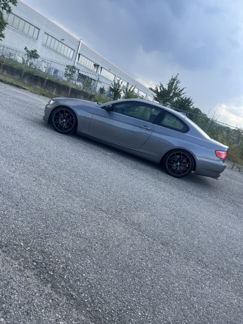 **BMW E92 320d Coupé Automatica – Bilstein/Eibach – 19” – Pelle – Navi – Alpine* - Foto 5