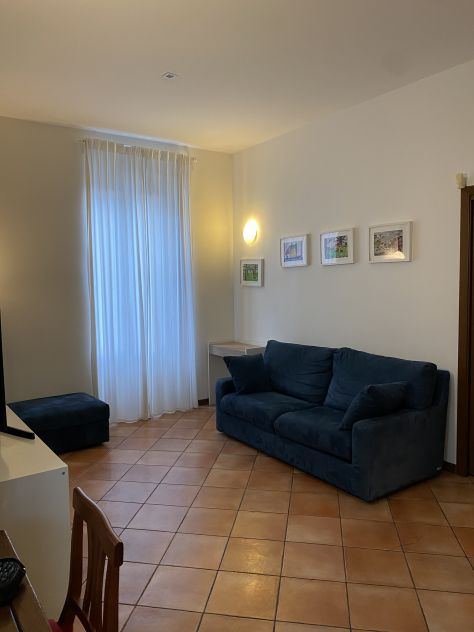 BILOCALE MONZA CENTRO ALL INCLUSIVE completamente arredato e corredato - Foto 10