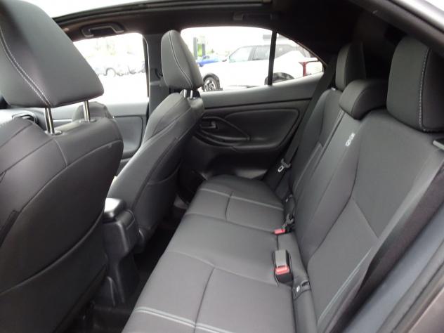 Toyota Yaris Cross 1.5H (130CV) Lounge E-CVT - Foto 8