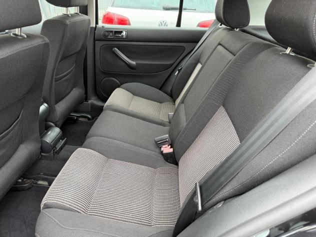 Volkswagen Golf 1.6 16V cat 5 porte Highline-08/2001 - Foto 6