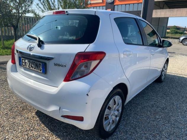 TOYOTA Yaris 1.0 5 porte Lounge rif. 24194065 - Foto 5
