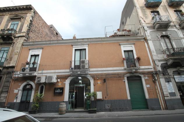 VENDESI APPARTAMENTO IN VIA A. DI SANGIULIANO