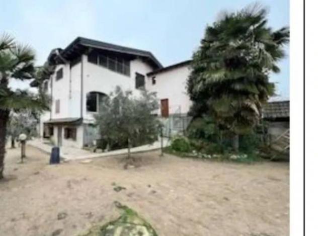 Immobile in asta di 357 m², box auto doppio in vendita a Gaggiano - Foto 5