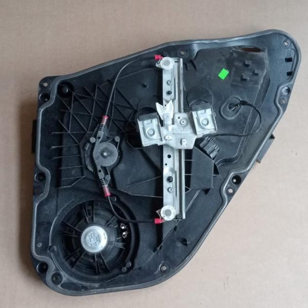 ALZACRISTALLO ELETTR. C/PANNELLO PORTA POST. SX C/MOT. 2 FILI 999-U1295949 Carrozzeria  Lamierati esterni  Porte  Alzacristallo por FORD - FIESTA - 01