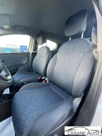 LANCIA - Ypsilon - 1.0 FireFly 5p S&S Hybrid Silver - Foto 8