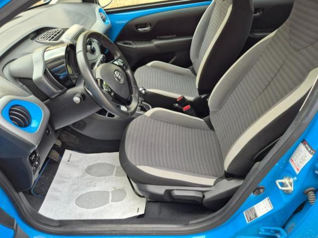 TOYOTA Aygo Connect 1.0 VVT-i 72 CV 5 porte x-cool MMT rif. 23949207 - Foto 9