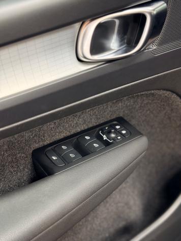 Volvo XC40 1.5 T2 aut 129cv Neopatentati Momentum 05/2022 - Foto 6