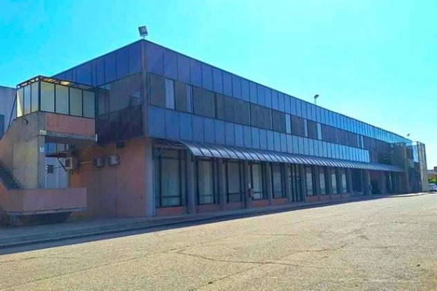Immobile in asta di 201 m² con più di 5 locali in vendita a Elmas - Foto 4