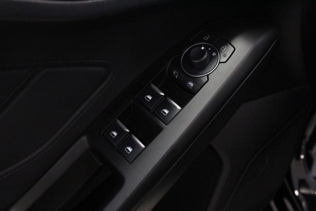 Ford Focus 1.0T EcoBoost Hybrid 155cv ST-Line Auto - Foto 9