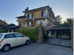 Villa Bifamiliare in parco privato a pochi passi dal centro