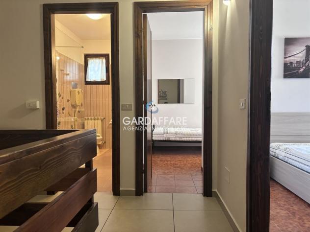 SIRMIONE COLOMBARE OTTIMA VILLETTA TRILOCALE CON PISCINA. - Foto 11
