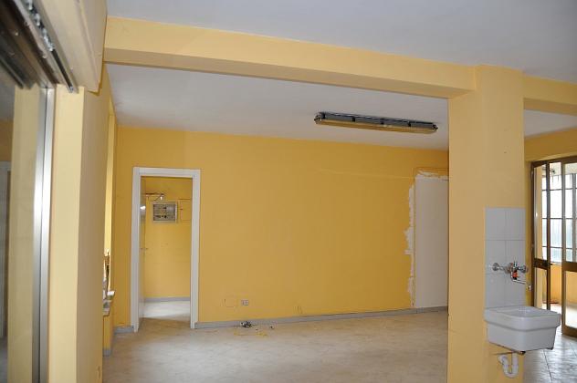 1 Vetrina in affitto a Settimo Torinese - Foto 2