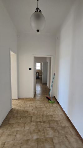 SI LIBERA STANZA DOPPIA - Foto 6