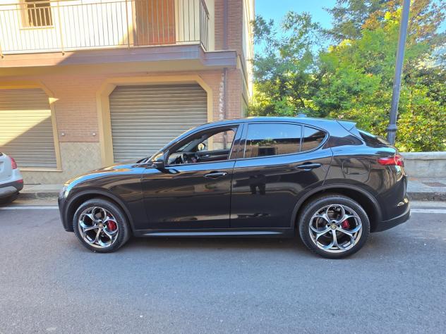 Alfa Romeo Stelvio 2.2 Turbodiesel 210 CV AT8 Q4 Executive - Foto 7