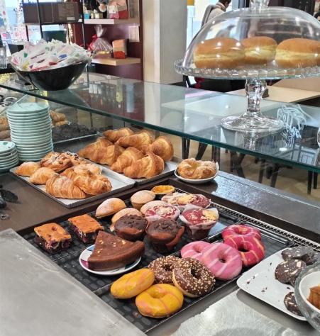 Vendesi bar tavola fredda con slot e giochi in provincia di Parma - Foto 11