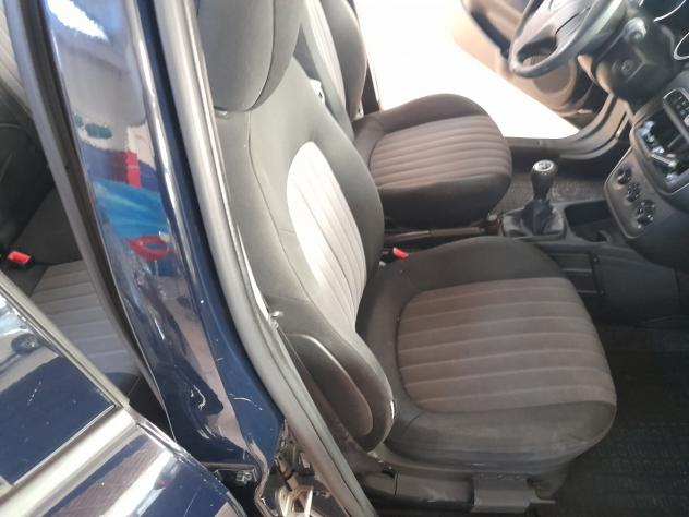 Fiat Punto 1.3 MJT II S&S 95 CV 5 porte Street - Foto 10