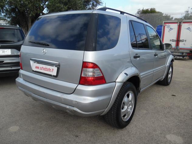 Mercedes-benz ML 320 CAT 224 CV - Foto 7