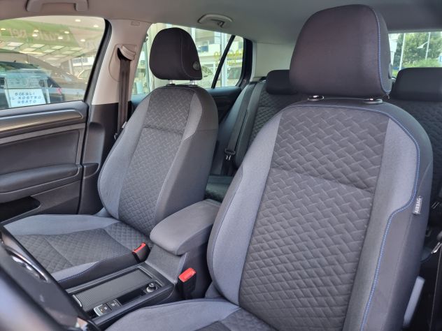 Volkswagen Golf 1.6 TDI 115CV DSG 5p. Connect - Foto 6