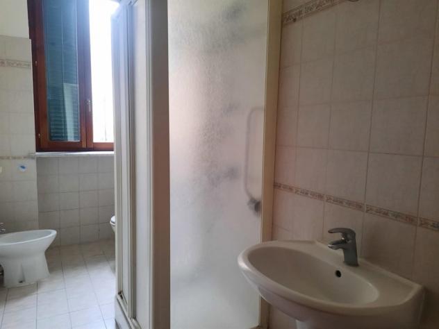Viale Carducci ampio bilocale - Foto 11
