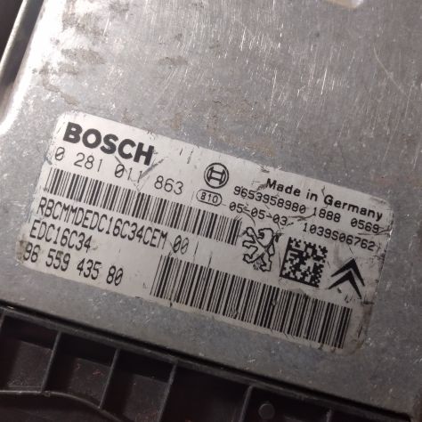 CENTRALINA MOTORE ECU PEUGEOT 307 C4 1.6HDI BOSCH CODE: 0281011863 - Foto 7