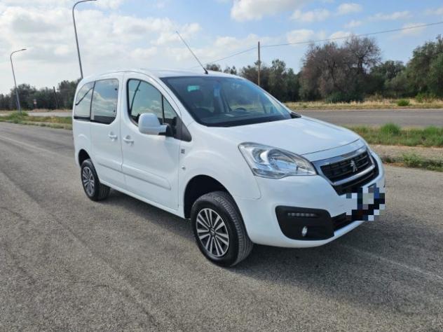 PEUGEOT Partner Tepee 1.6 BlueHDi 100 CV 4x4 Active Traction rif. 24059691 - Foto 3