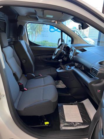 TOYOTA Proace City 1.2 110 CV S&S PC 4p. Active rif. 16773056 - Foto 6