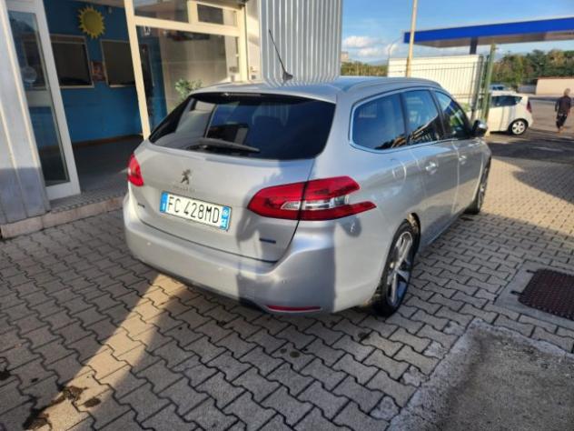 PEUGEOT 308 BlueHDi 120 S&S EAT6 SW Allure rif. 23931495 - Foto 4