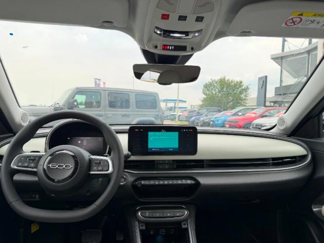 FIAT 600 (2023--) 600 Hybrid 145 CV DCT MHEV La Prima II - Foto 10