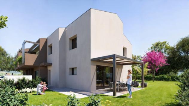 Appartamento di 145 m² con 3 locali e box auto in vendita a Dolo