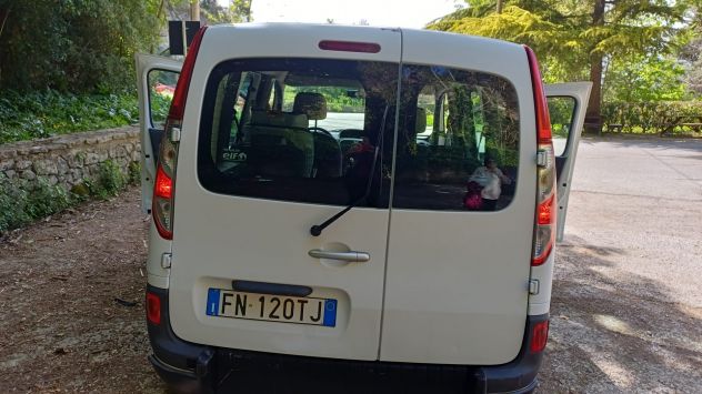 Renault Kangoo - 1.5 dCi. Trasporto per disabili (con rampa) - Foto 8