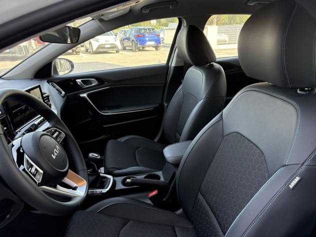 Kia Xceed XCeed 1.0 t-gdi Business 115cv - Foto 9