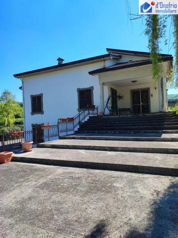 LOCASI IN CAMPOBASSO APPARTAMENTO IN VILLA ARREDATO ANCHE A STUDENTI UNIVERSITARI - Foto 2