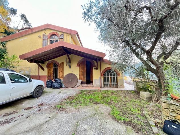 Rustico in vendita a Castelmaggiore - Calci 229 mq Rif: 1376884