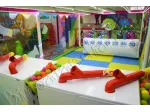 Vulcanelli con palline sospese nell'aria per bambini per ludoteche e sale giochi