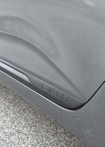 RENAULT Clio 1.0 SCE Evolution - 2025 - Foto 8