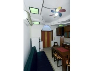 Bivano Elegante Arredato con mobili nuovi Accessoriato