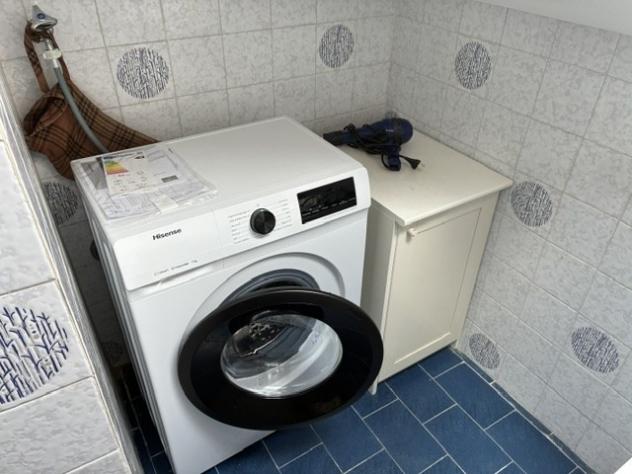 SPLENDIDO TRILOCALE CON DUE BAGNI, CUCININO, AMPIO SOGGIORNO, RIPOSTIGLIO, GARAGE, OTTIMA POSIZIONE. - Foto 17