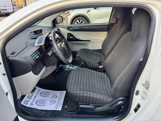 Toyota iQ 1.0 CVT Trend Automatica - Foto 9