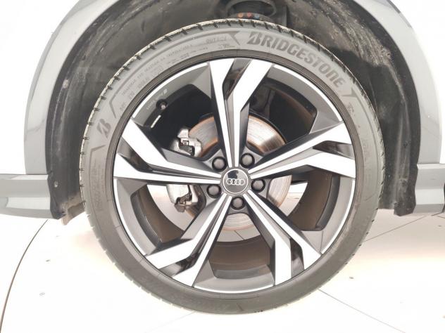 Audi Q3 35 TDI S tronic Identity Black - Foto 6