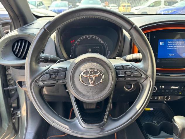 Toyota Aygo X 1.0B (72 CV) Limited Air S-CVT - Foto 10