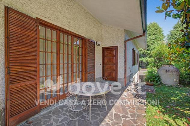 Villa di 348 m² con più di 5 locali e box auto in vendita a Pogliano Milanese - Foto 3