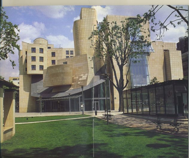 FRANK O. GEHRY: AMERICAN CENTER - PARIGI UNIVERSALE DI ARCHITETTURA – I CAPOLA - Foto 4