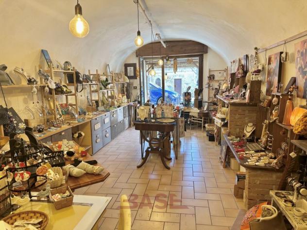 1 Vetrina in vendita a Montescudaio