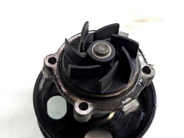 55272433 POMPA ACQUA FIAT PUNTO 1.3 D 55KW 5M 5P (2012) RICAMBIO USATO - Foto 5