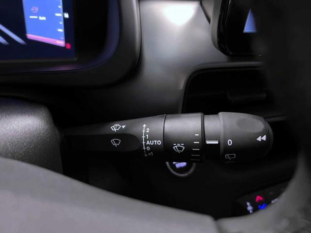 Jeep Avenger Avenger 1.2 turbo Summit fwd 100cv - Foto 9