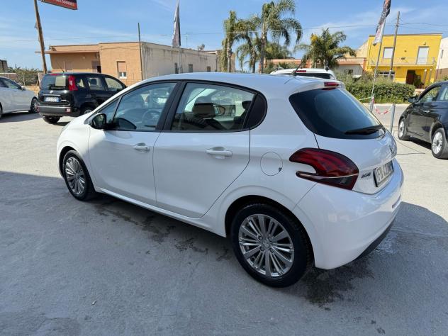 Peugeot 208 PureTech 82 5 porte Active - Foto 6