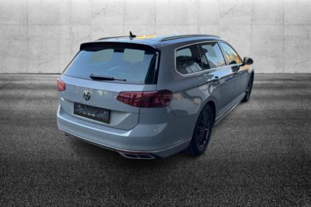 VOLKSWAGEN Passat Variant 2.0 TDI SCR 200 CV DSG Executive rif. 23758870 - Foto 2