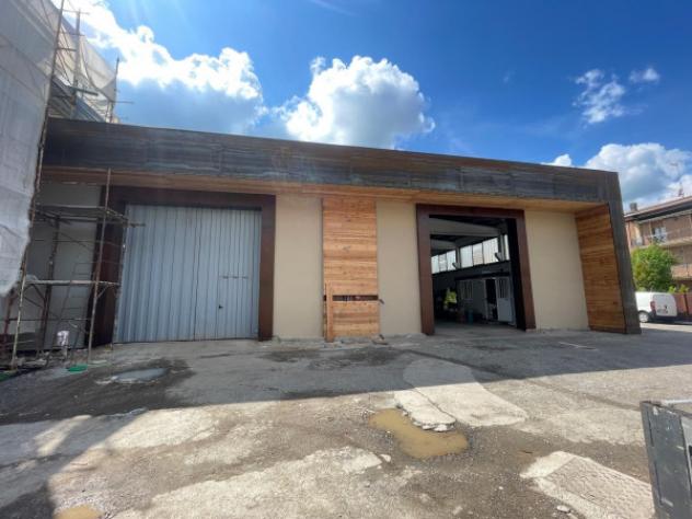 Immobile di 1300 m² con 3 locali in affitto a Sassuolo - Foto 9